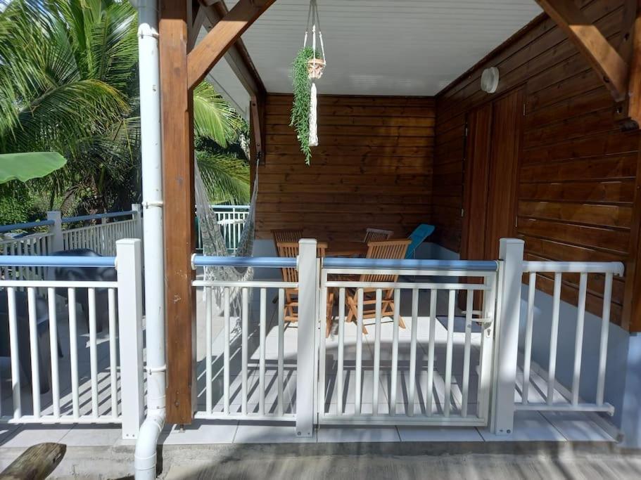 Bungalow Abricot Petit-Bourg Luaran gambar